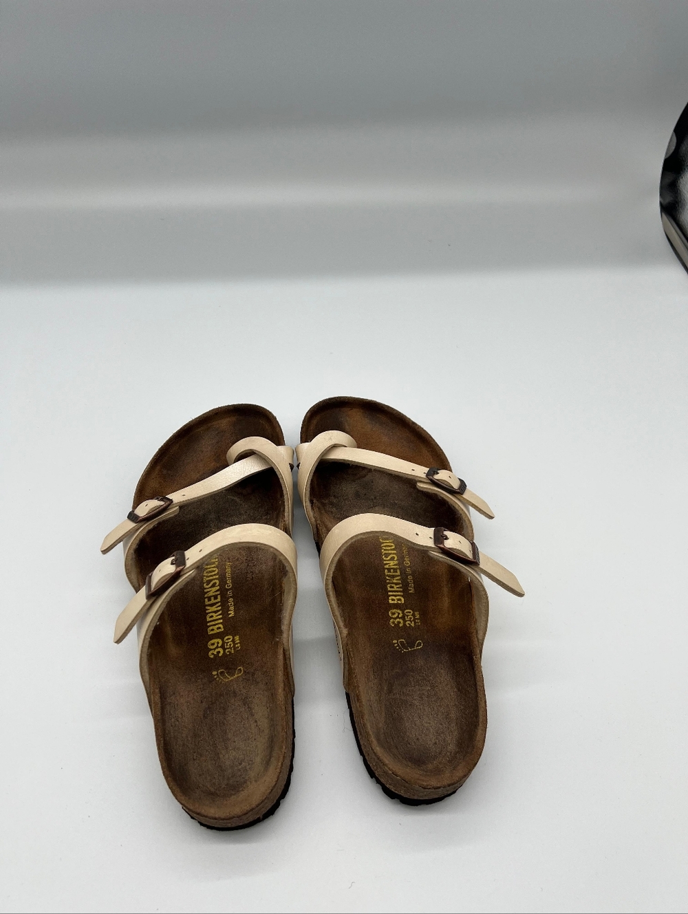 Birkenstock Mayari Pearly Cream Sandals Size: Women's 8 - Picture 6 of 6